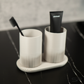 Design Zahnputzbecher Set mit Ablage | 2 Zahnbürstenbecher | Ablage mit Abtropfrillen | Minimalistischer Design Zahnbürstenhalter